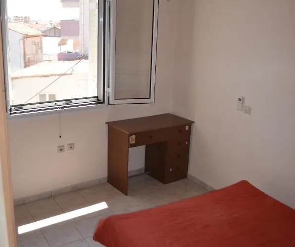 Anastasia Lejlighed *